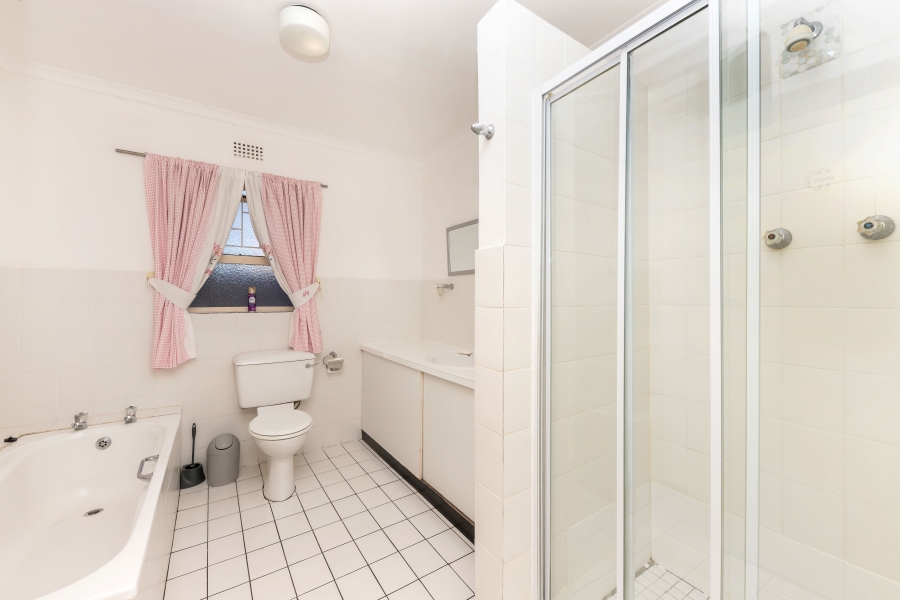 4 Bedroom Property for Sale in Heathfield Western Cape